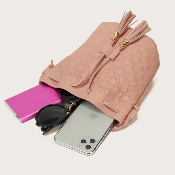 Tassel Textured Bucket Crossbody  Bag Pink - Picture 4 of 12